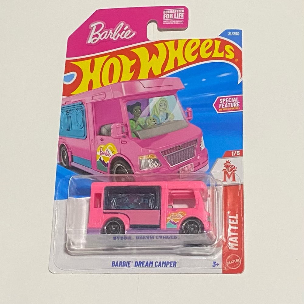 Mattel Hot Wheels Barbie Dream Camper - Pink